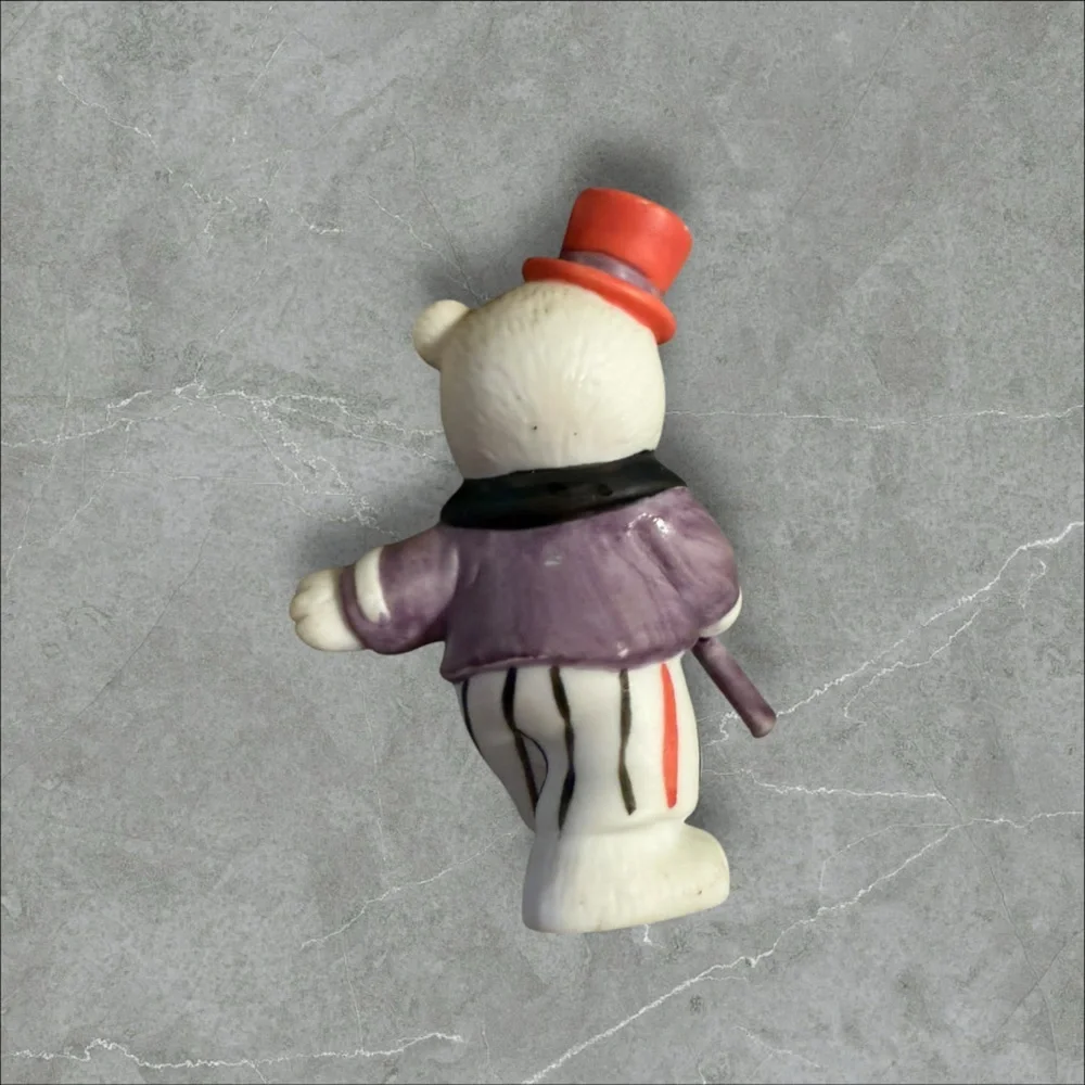 Vintage Bronson Porcelain‎ Bear Figurine: Collectible Teddy Cub